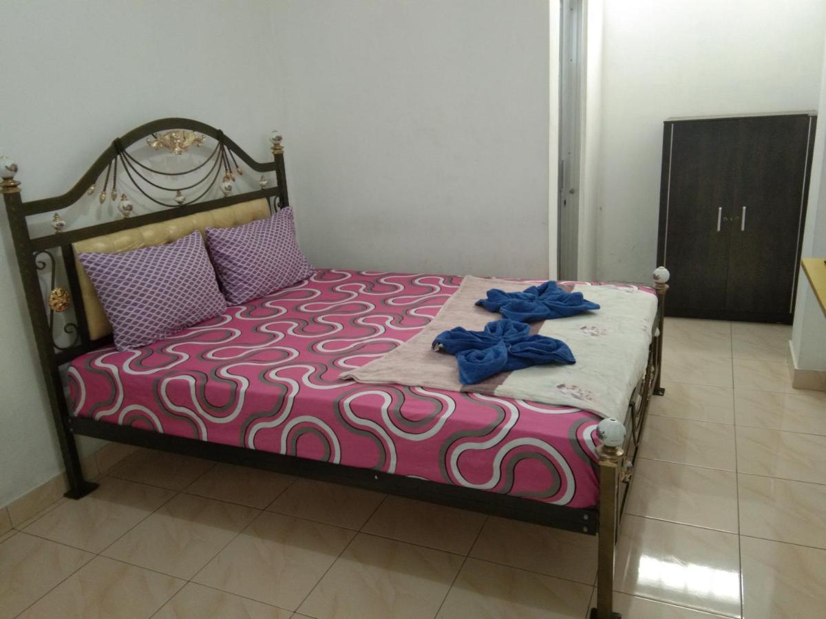 Dasi Guesthouse Ende Exterior photo