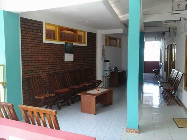 Dasi Guesthouse Ende Exterior photo